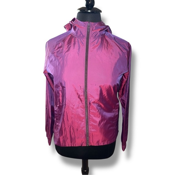 UNDER ARMOUR Women's Storm Iridescent Woven Graphic Warm-up Top - M Purple - Picture 2 of 16